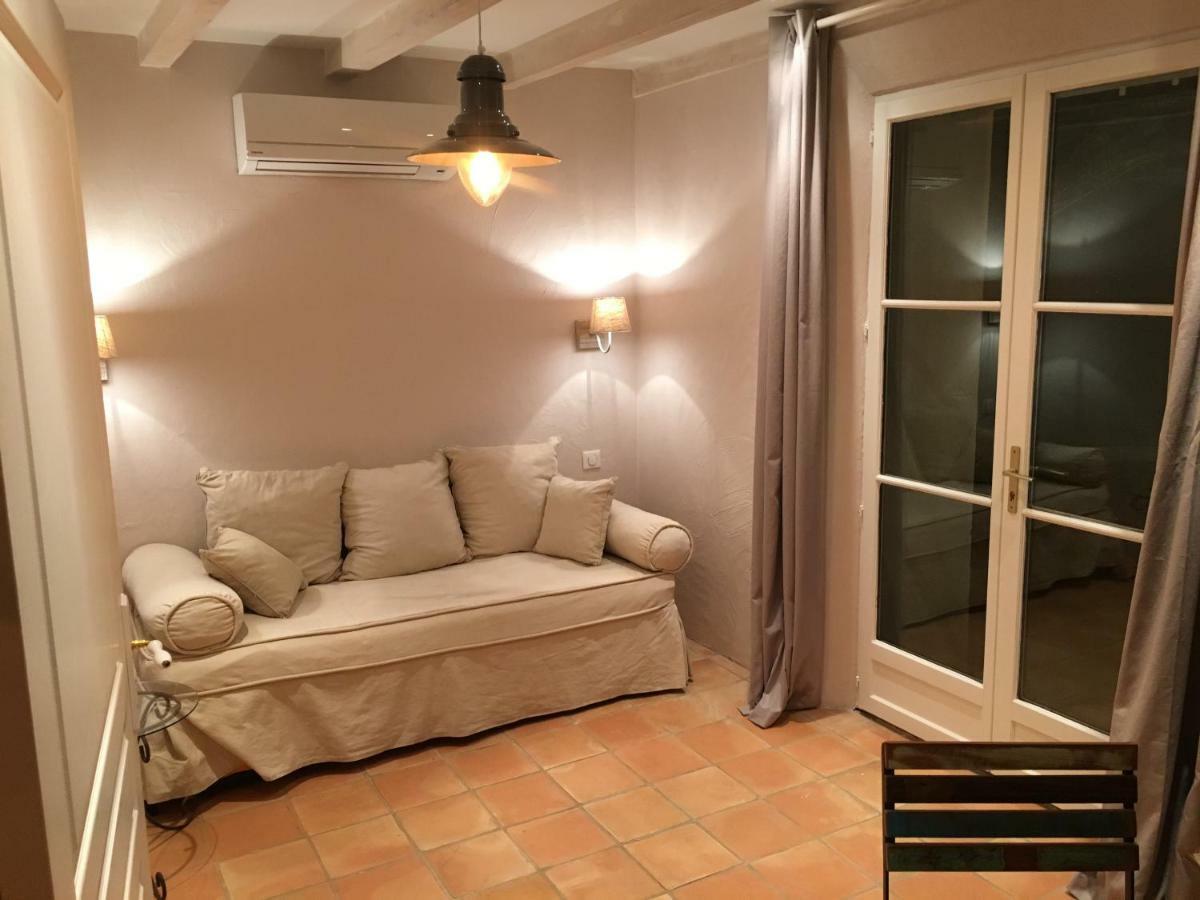Bed and Breakfast Le Champmazet La Roquette-sur-Siagne Exteriér fotografie